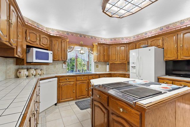 4432 MILL ROAD, Denmark, WI 54208