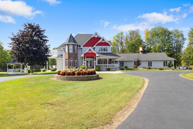 4432 MILL ROAD, Denmark, WI 54208