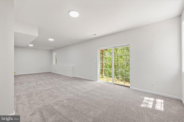 6016 SUNLIGHT MOUNTAIN RD, Spotsylvania, VA 22553