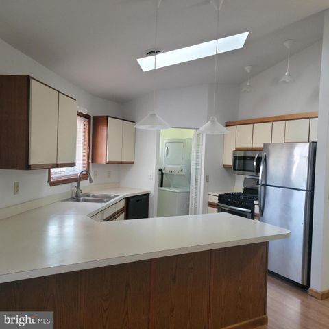 53 MAYFLOWER DR, Little Egg Harbor Twp, NJ 08087