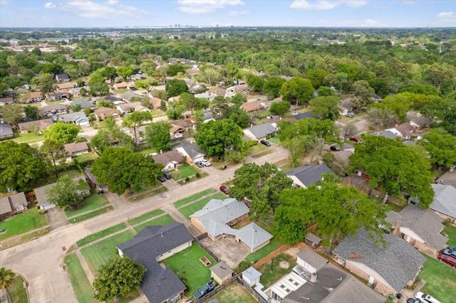 3511 Lemon Tree Lane, Houston, TX 77088