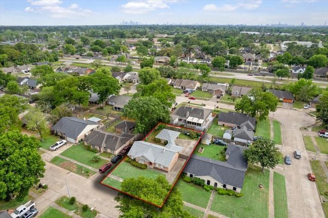 3511 Lemon Tree Lane, Houston, TX 77088