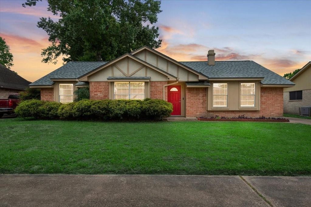 3511 Lemon Tree Lane, Houston, TX 77088