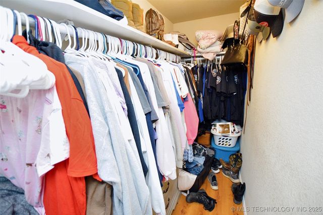 17611 W Stone Chapel Road, Tahlequah, OK 74464