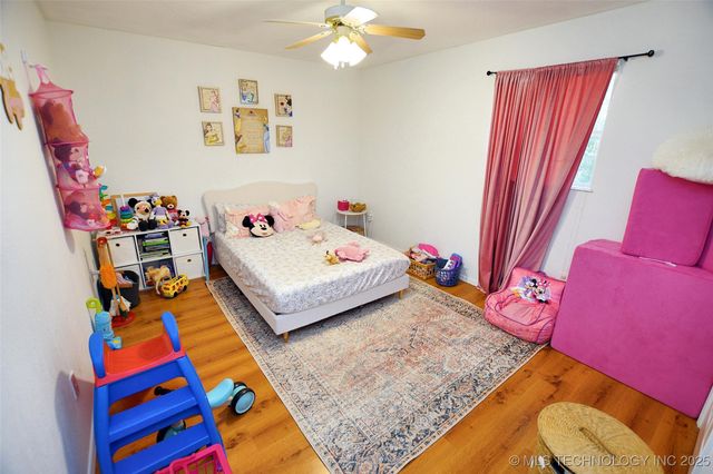 17611 W Stone Chapel Road, Tahlequah, OK 74464