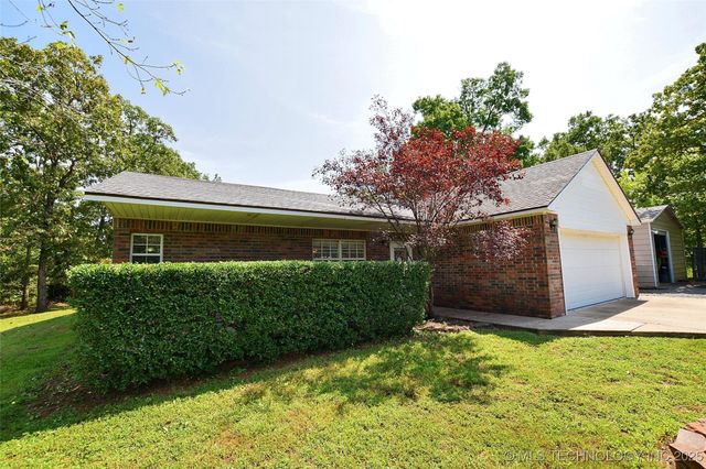 17611 W Stone Chapel Road, Tahlequah, OK 74464