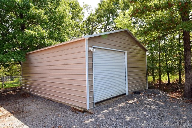 17611 W Stone Chapel Road, Tahlequah, OK 74464