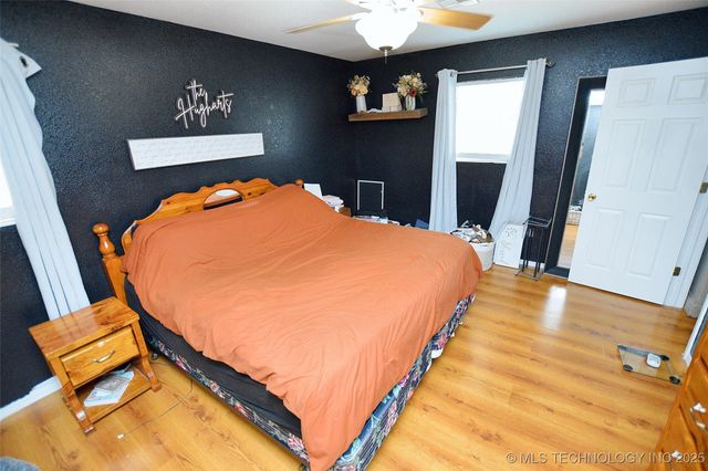 17611 W Stone Chapel Road, Tahlequah, OK 74464