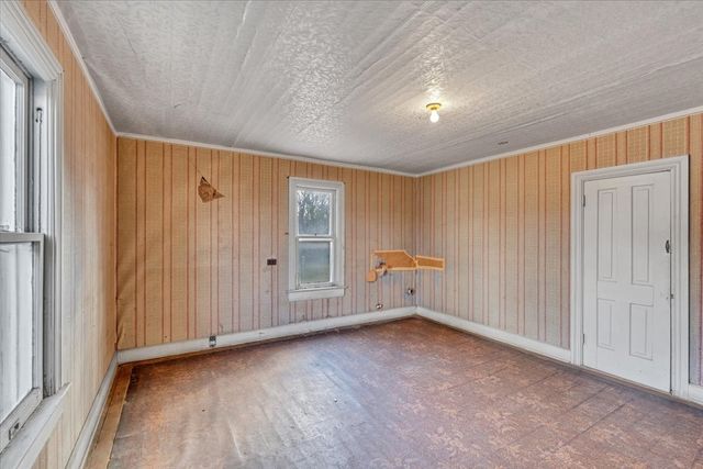 513 S 4th St, Pulaski, TN 38478