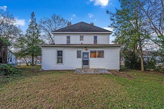 513 S 4th St, Pulaski, TN 38478