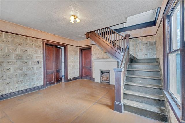 513 S 4th St, Pulaski, TN 38478