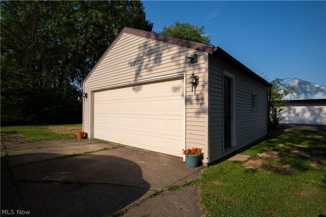 2378 Clyde Street, Poland, OH 44514