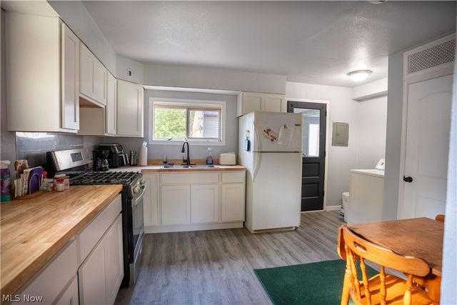 2378 Clyde Street, Poland, OH 44514