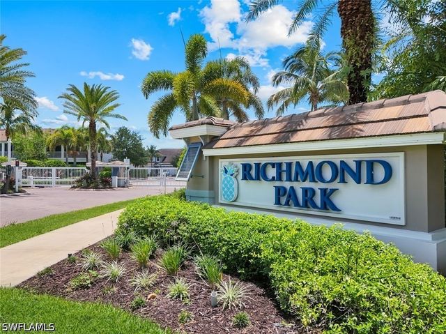 2343 Sheen LN 405, Naples, FL 34120