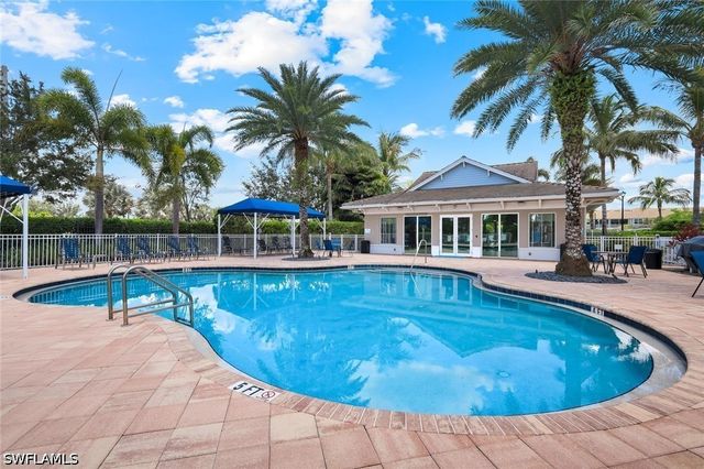 2343 Sheen LN 405, Naples, FL 34120