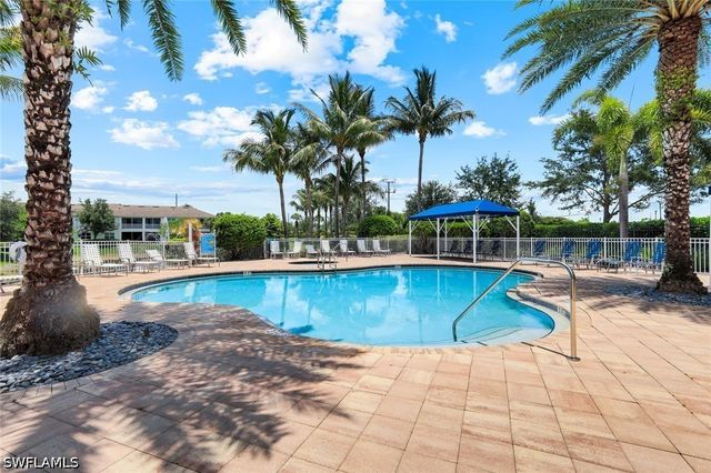 2343 Sheen LN 405, Naples, FL 34120