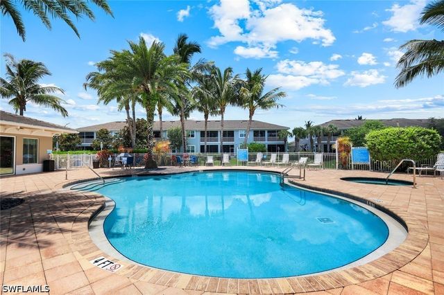 2343 Sheen LN 405, Naples, FL 34120