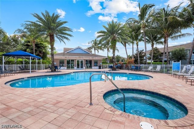2343 Sheen LN 405, Naples, FL 34120