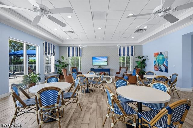 2343 Sheen LN 405, Naples, FL 34120
