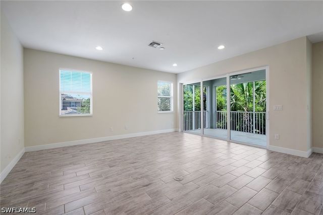 2343 Sheen LN 405, Naples, FL 34120