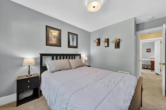 1327 Mohawk Avenue, Royal Oak, MI 48067