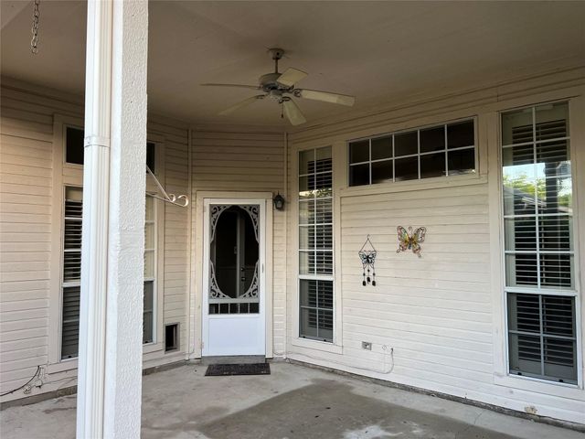 827 Ash Grove Lane 829, Desoto, TX 75115
