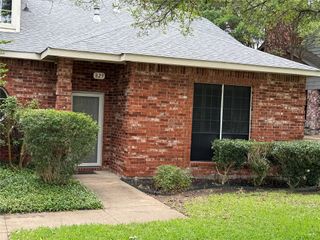 827 Ash Grove Lane 829, Desoto, TX 75115