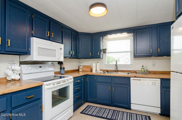 613 K Avenue, Kure Beach, NC 28449