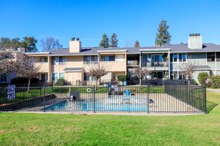 3722 W Benjamin Holt Dr #16, Stockton, CA 95219