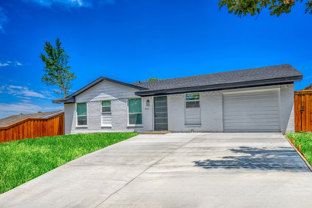 751 Botany Bay Drive, Dallas, TX 75211
