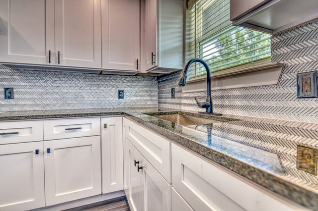 751 Botany Bay Drive, Dallas, TX 75211