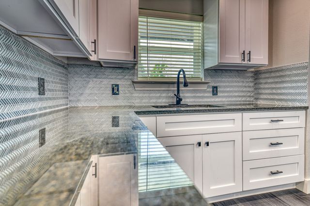 751 Botany Bay Drive, Dallas, TX 75211