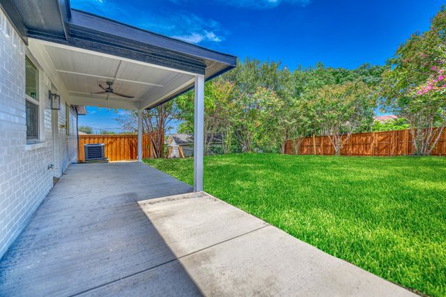 751 Botany Bay Drive, Dallas, TX 75211