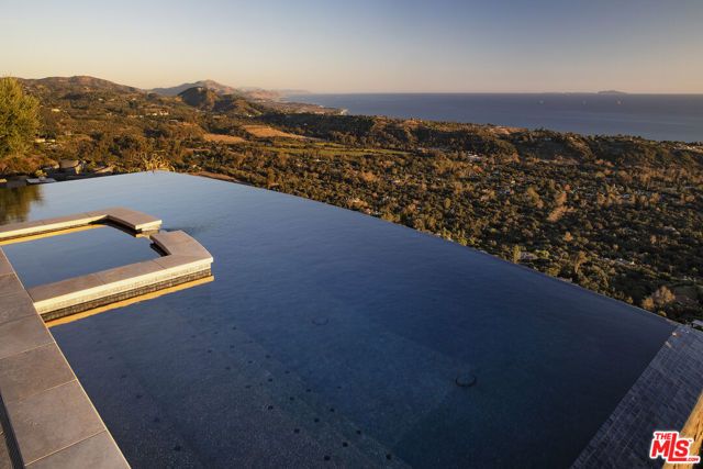 965 Park Lane, Santa Barbara, CA 93108