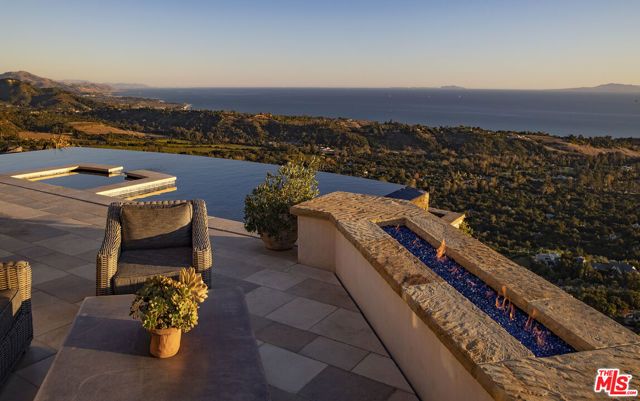 965 Park Lane, Santa Barbara, CA 93108