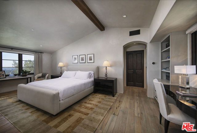 965 Park Lane, Santa Barbara, CA 93108
