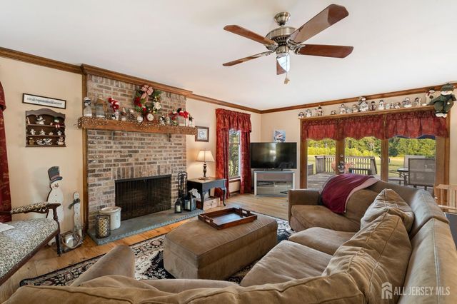 655 524 Route, Allentown, NJ 08501