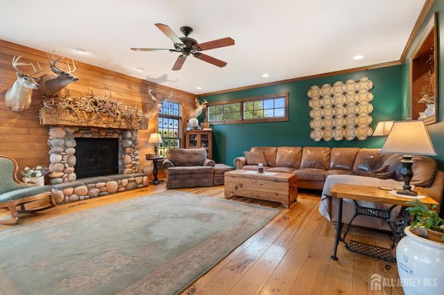 655 524 Route, Allentown, NJ 08501