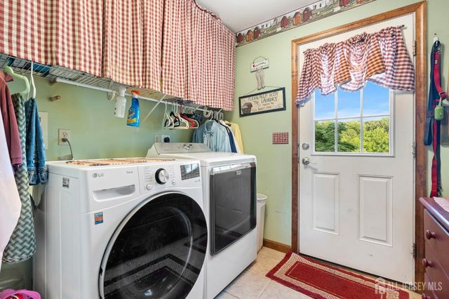655 524 Route, Allentown, NJ 08501