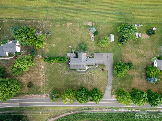 655 524 Route, Allentown, NJ 08501
