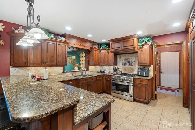 655 524 Route, Allentown, NJ 08501