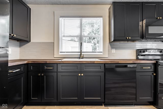 4512 E 21st Street, Indianapolis, IN 46218