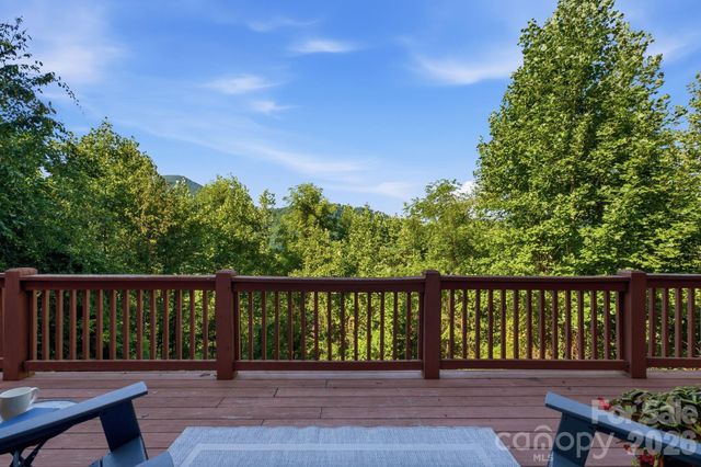 291 Appalachian Trail, Maggie Valley, NC 28751