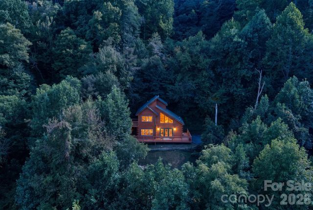 291 Appalachian Trail, Maggie Valley, NC 28751