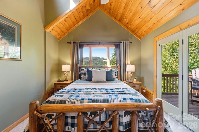 291 Appalachian Trail, Maggie Valley, NC 28751