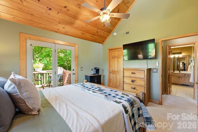 291 Appalachian Trail, Maggie Valley, NC 28751