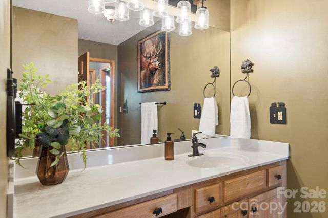 291 Appalachian Trail, Maggie Valley, NC 28751