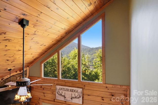 291 Appalachian Trail, Maggie Valley, NC 28751