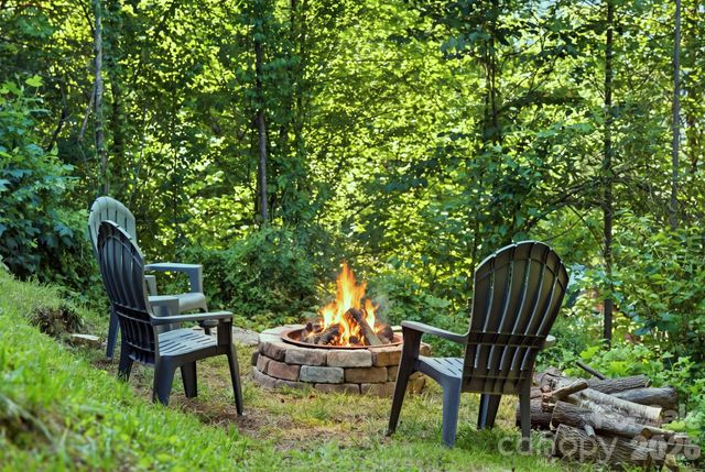 291 Appalachian Trail, Maggie Valley, NC 28751