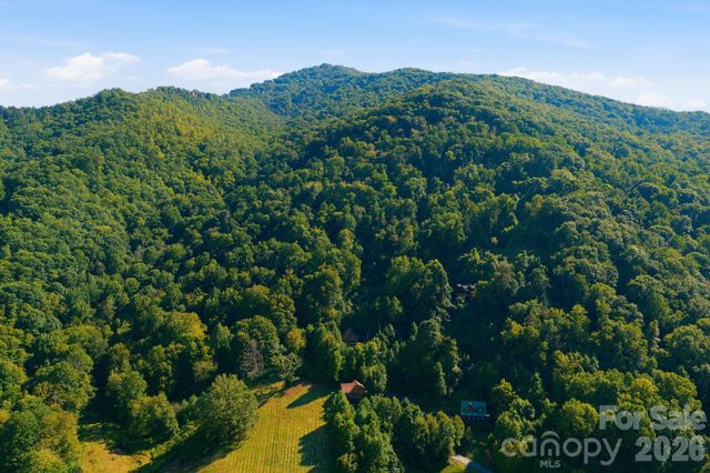 291 Appalachian Trail, Maggie Valley, NC 28751